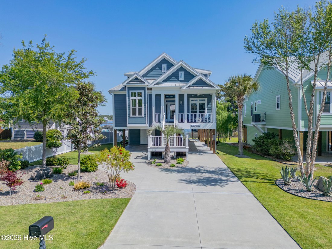 House in Oak Island, North Carolina, United States 1 - 17759289