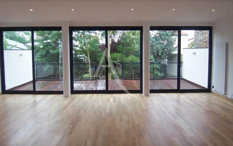 Villa in Varenne-Centre-Rive Charmante, Noisy-le-Grand, France 4 - 17760351