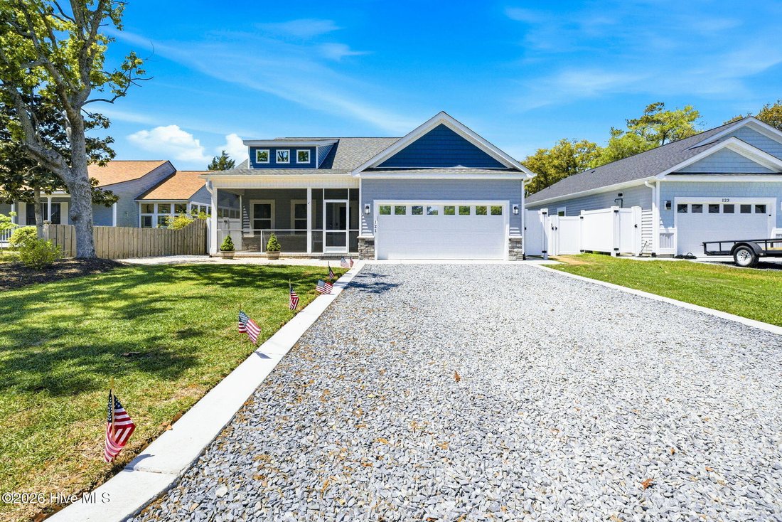 House in Oak Island, North Carolina, United States 4 - 17759275