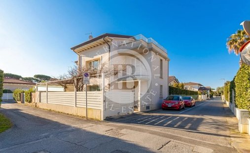 Villa in Center, Forte dei Marmi, Tuscany 1