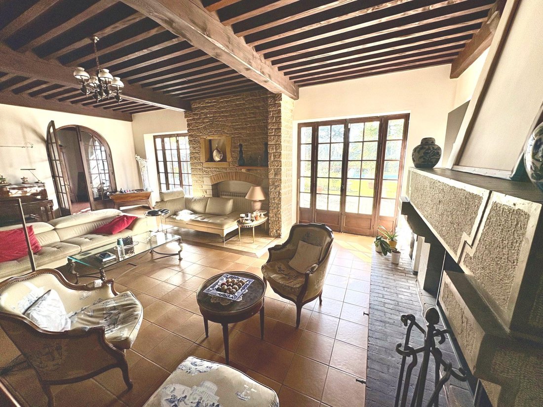 House in Villeneuve-de-Marc, Auvergne-Rhône-Alpes, France 3 - 17761463