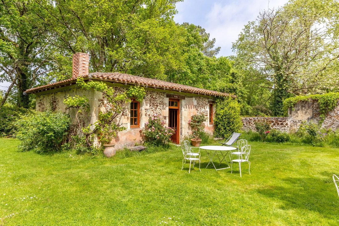 House in Ares, Nouvelle-Aquitaine, France 2 - 17506134