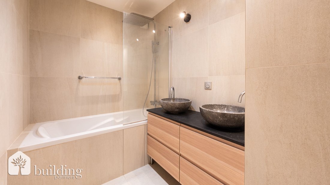 Apartment in Bois de Boulogne, Paris 16e Arrondissement, Paris 4 - 17756691