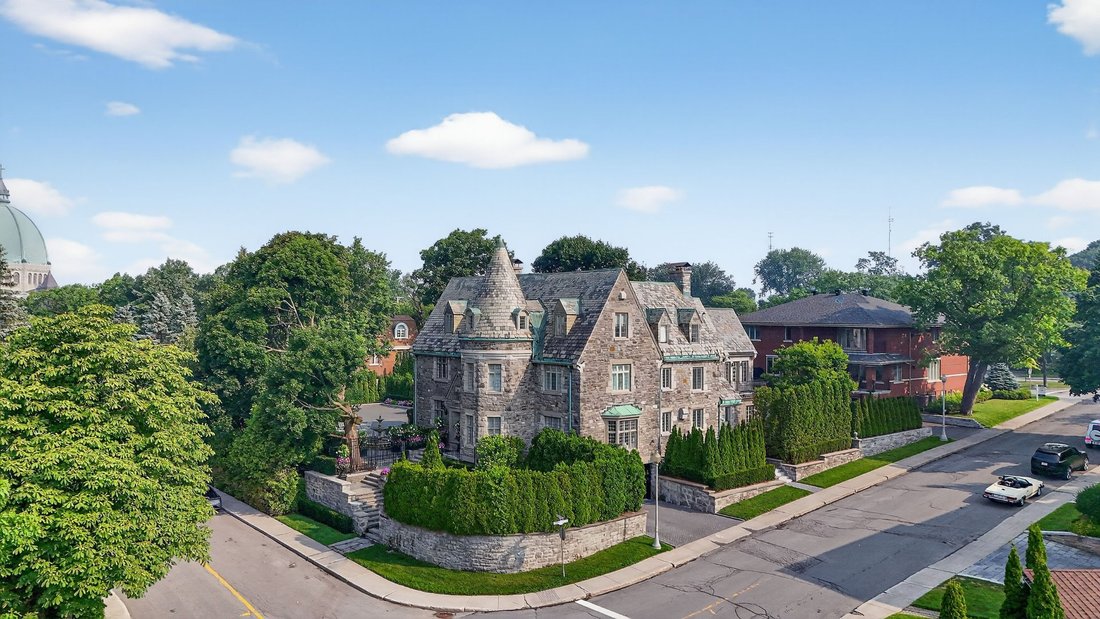 Casa a Westmount, Québec, Canada 1 - 17760296
