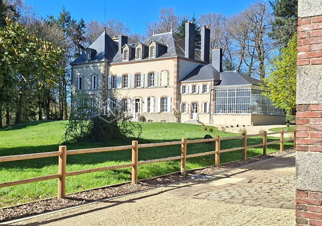 Schloss in Saint-Mesmin, Pays de la Loire, Frankreich 3 - 17760421