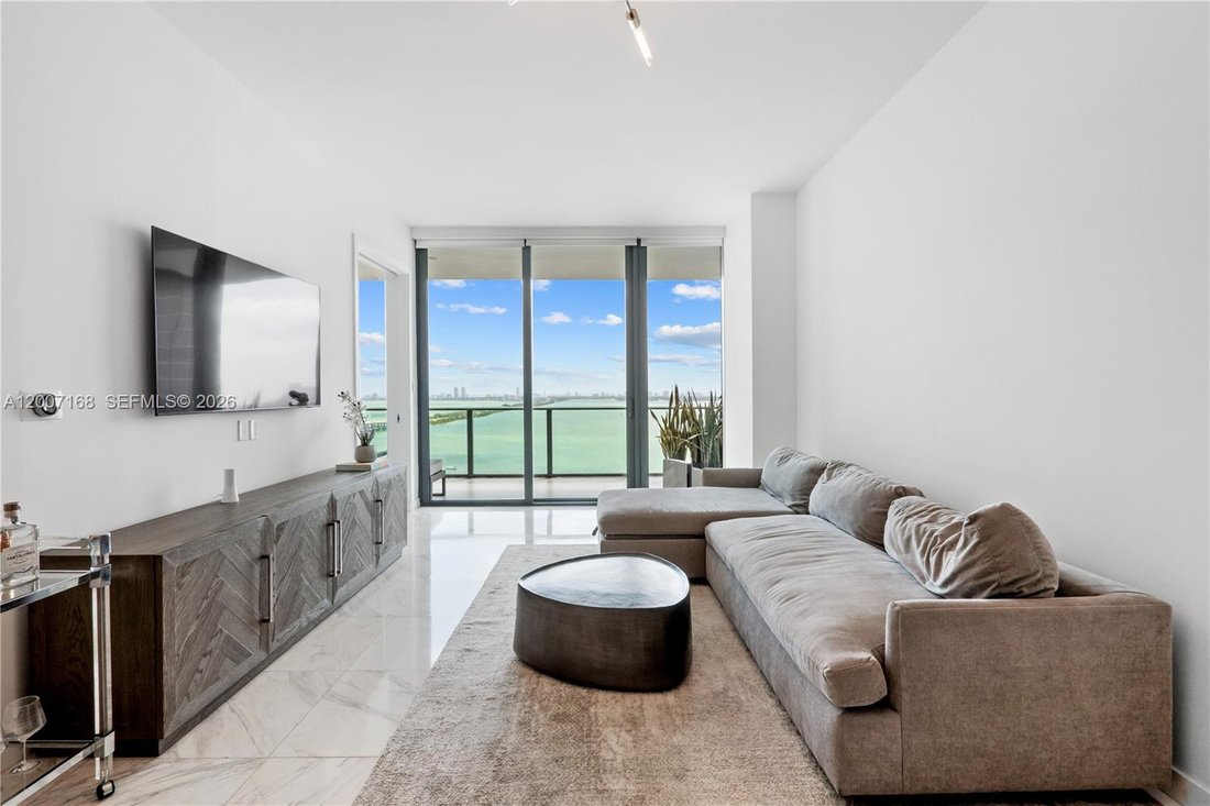 Condo in Miami, Florida, United States 5 - 17758374