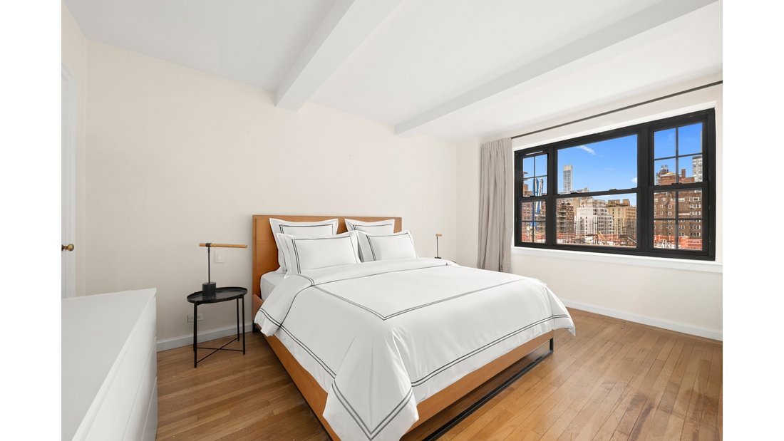 Co Op in New York, New York, United States 3 - 17756549