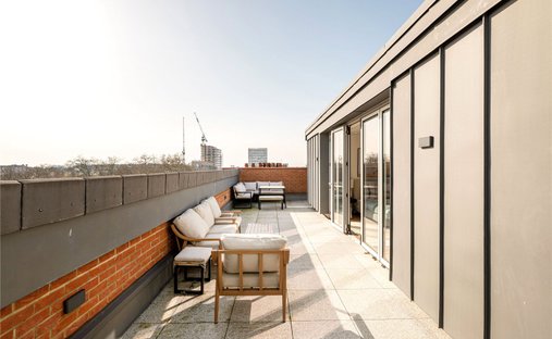 Apartment in Hyde Park, Westminster, England 1