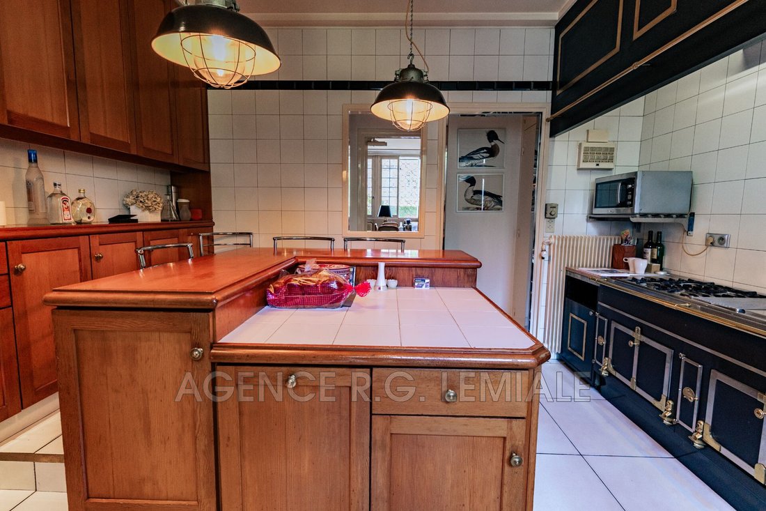 Villa in Chateau, Maisons-Laffitte, France 3 - 17756253