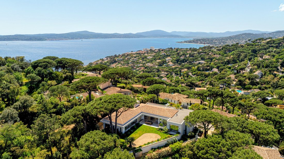 House in Ville-Les Saquedes-Le Bouillonnet, Sainte-Maxime, France 2 - 17760388