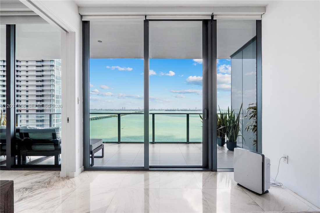 Condo in Miami, Florida, United States 3 - 17758374