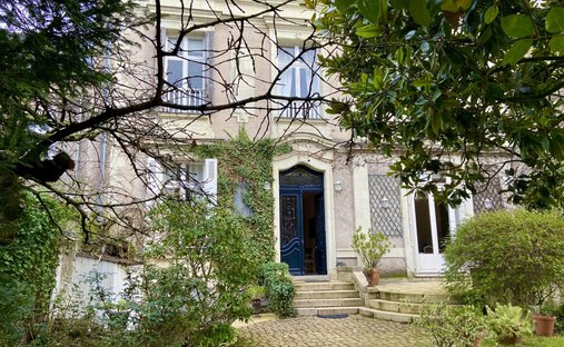 House in Hauts de Saint Aubin, Angers, France 1