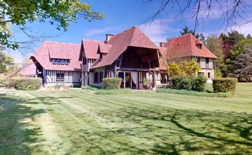 Estate in Amfreville, Normandy, France 1