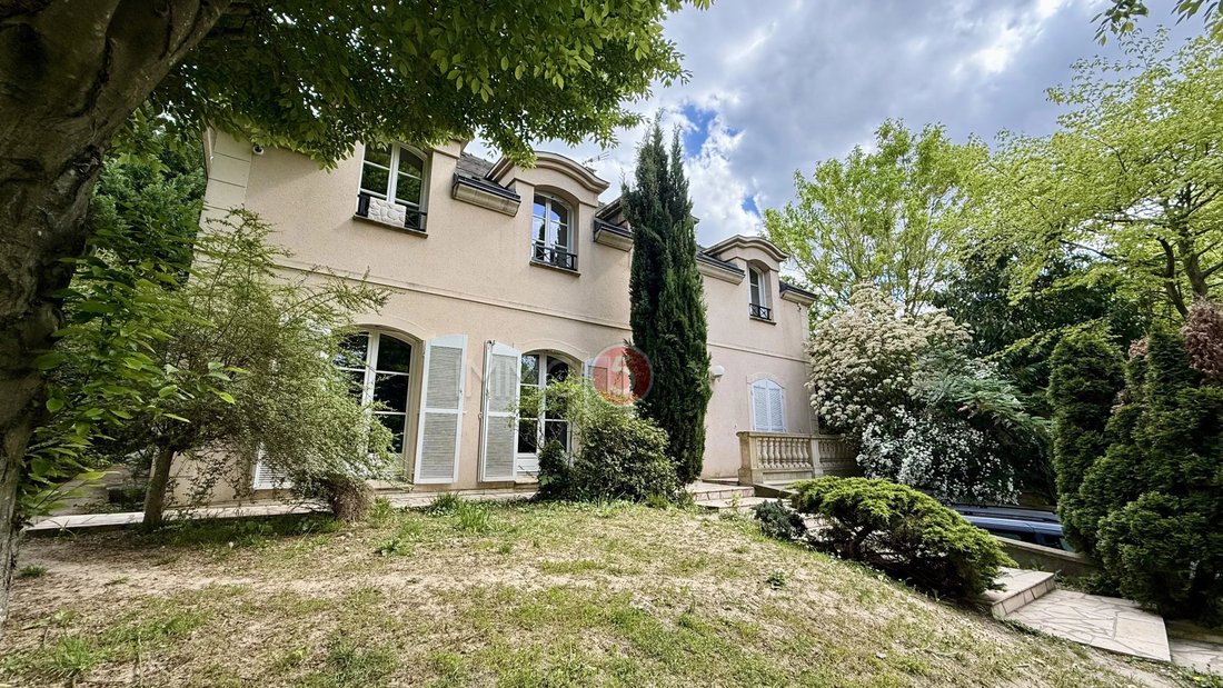 House in Thiers, Le Raincy, France 1 - 17759879