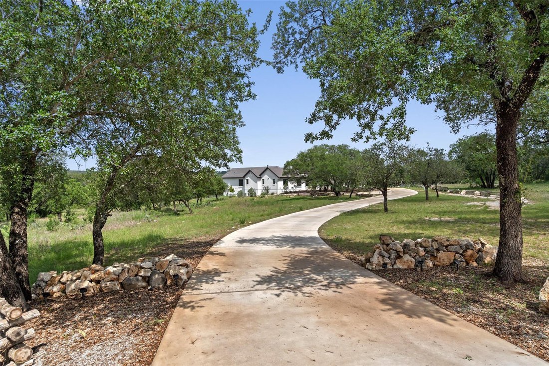 House in Spicewood, Texas, United States 4 - 17758673