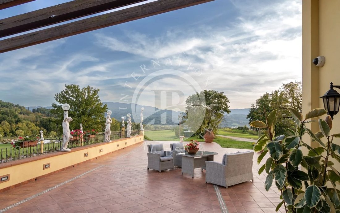 Estate in Vicchio, Tuscany, Italy 4 - 17758972