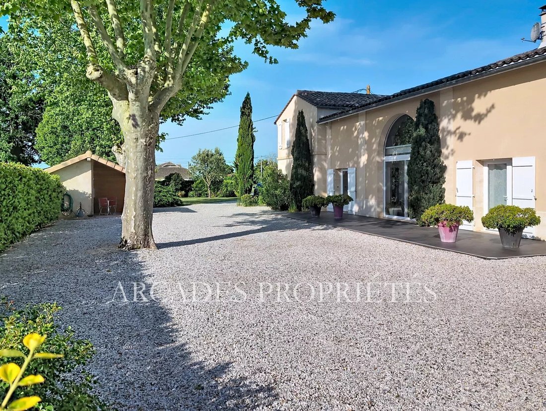 House in Saint-Sulpice-de-Faleyrens, Nouvelle-Aquitaine, France 2 - 17760312