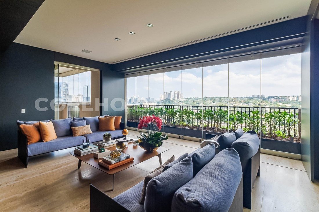 Condo in São Paulo, State of São Paulo, Brazil 1 - 17761332