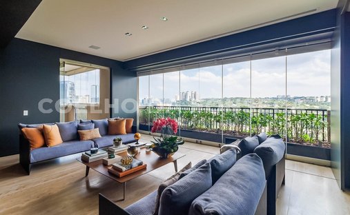 Condo in São Paulo, State of São Paulo, Brazil 1