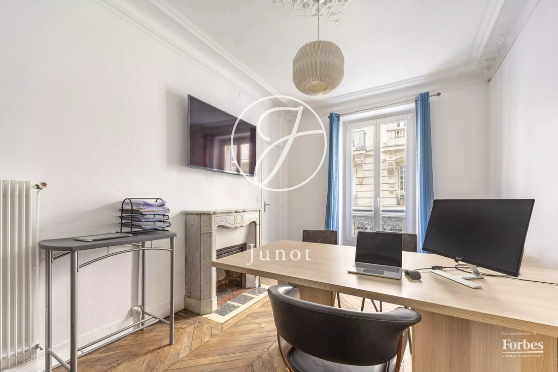 Apartment in Courcelles-Wagram, Paris 17e Arrondissement, Paris 2 - 17757303