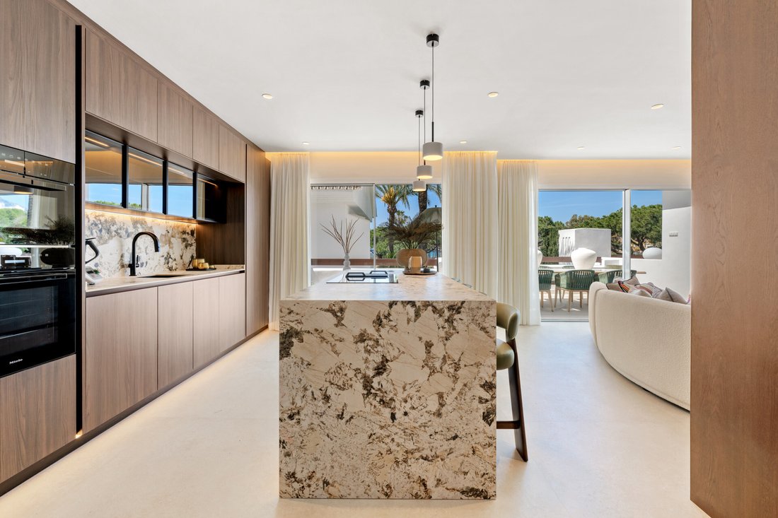 Apartment in Rio Real, Marbella, Andalusia 5 - 15899701