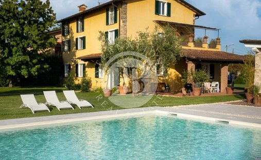 Villa en Pietrasanta, Toscana, Italia 1