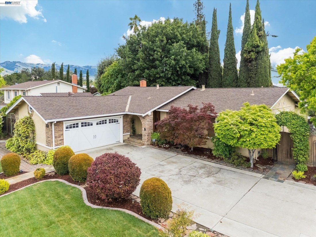House in San Jose, California, United States 4 - 17761136
