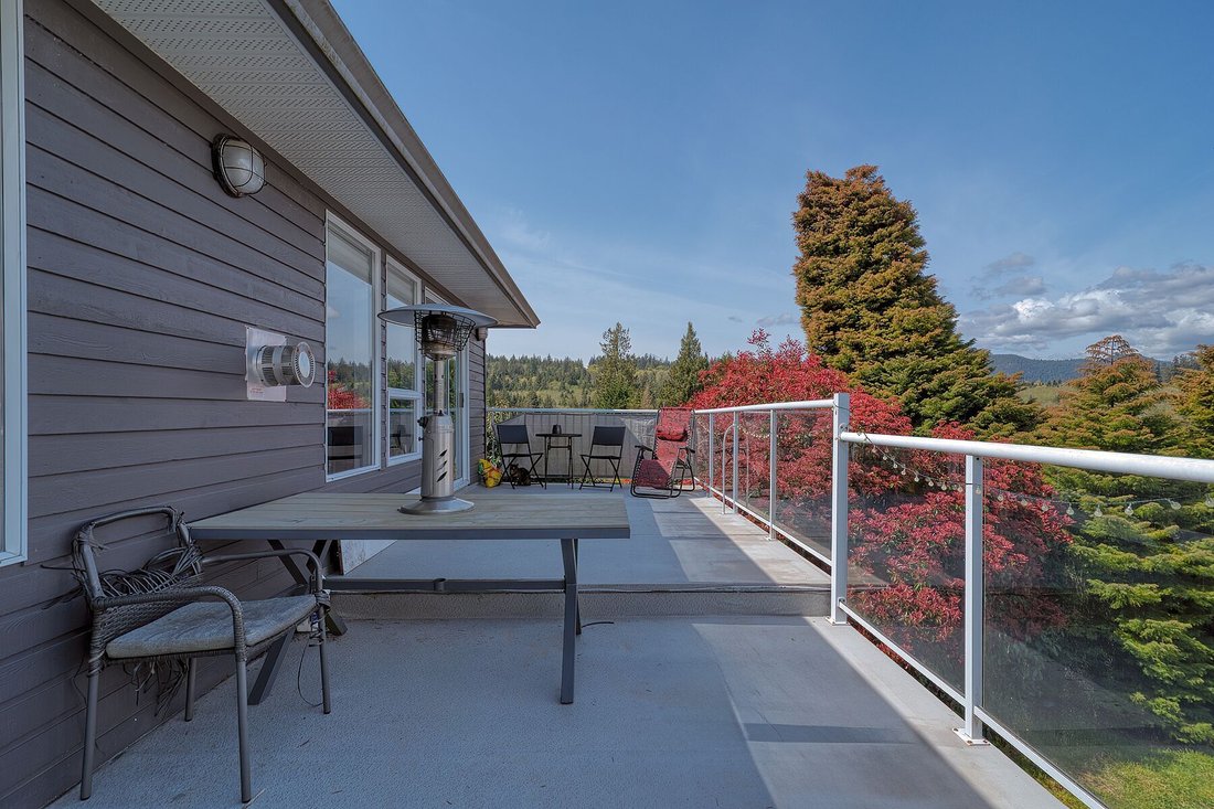 House in Sechelt, British Columbia, Canada 2 - 17757699