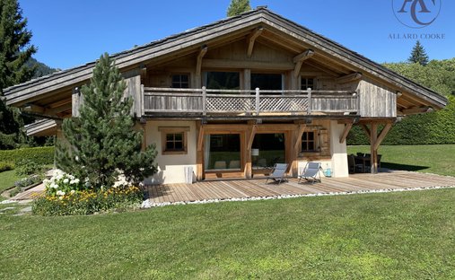 Chalet in Megève, Auvergne-Rhône-Alpes, France 1