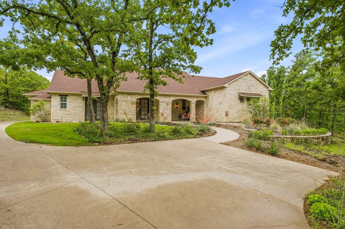 House in Pilot Point, Texas, United States 3 - 17760512
