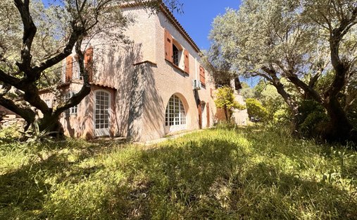 House in Le Faron-Fort-Rouge, Toulon, France 1