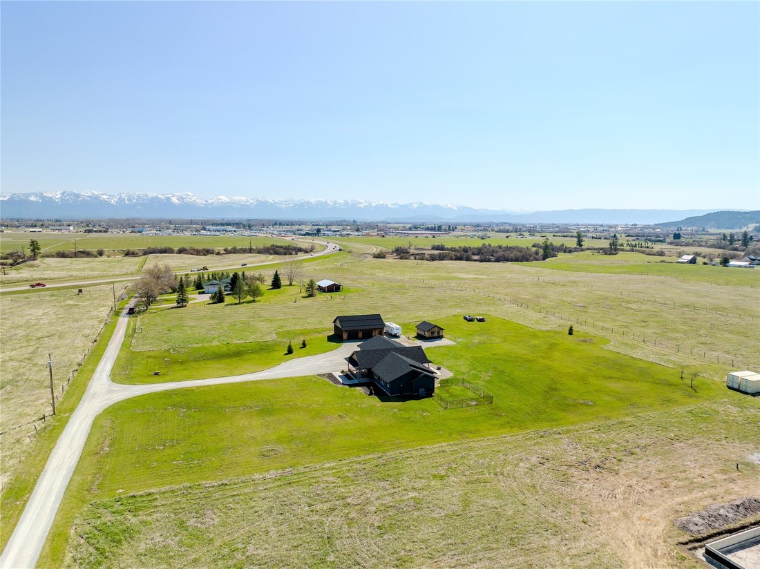 House in Kalispell, Montana, United States 2 - 17762903