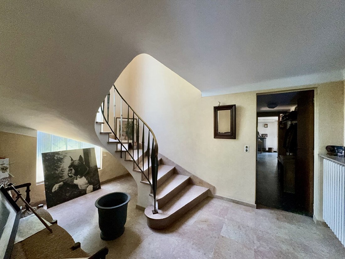 Villa in Montagne des Chèvres, Villeneuve-lès-Avignon, France 5 - 17756569