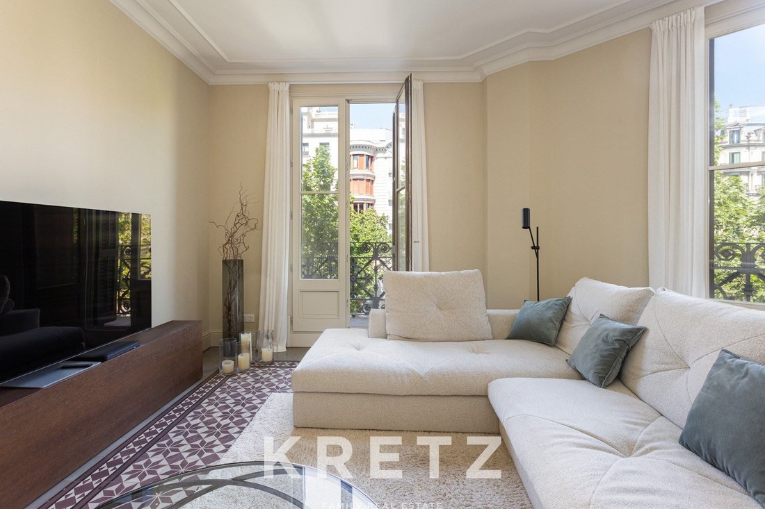 Apartment in Eixample, Barcelona, Spain 5 - 17760424
