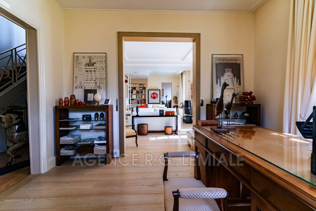 Villa in Chateau, Maisons-Laffitte, France 4 - 17756253