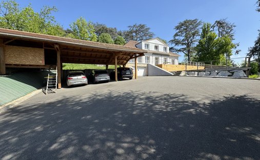 House in Saint-Priest-en-Jarez, Auvergne-Rhône-Alpes, France 1