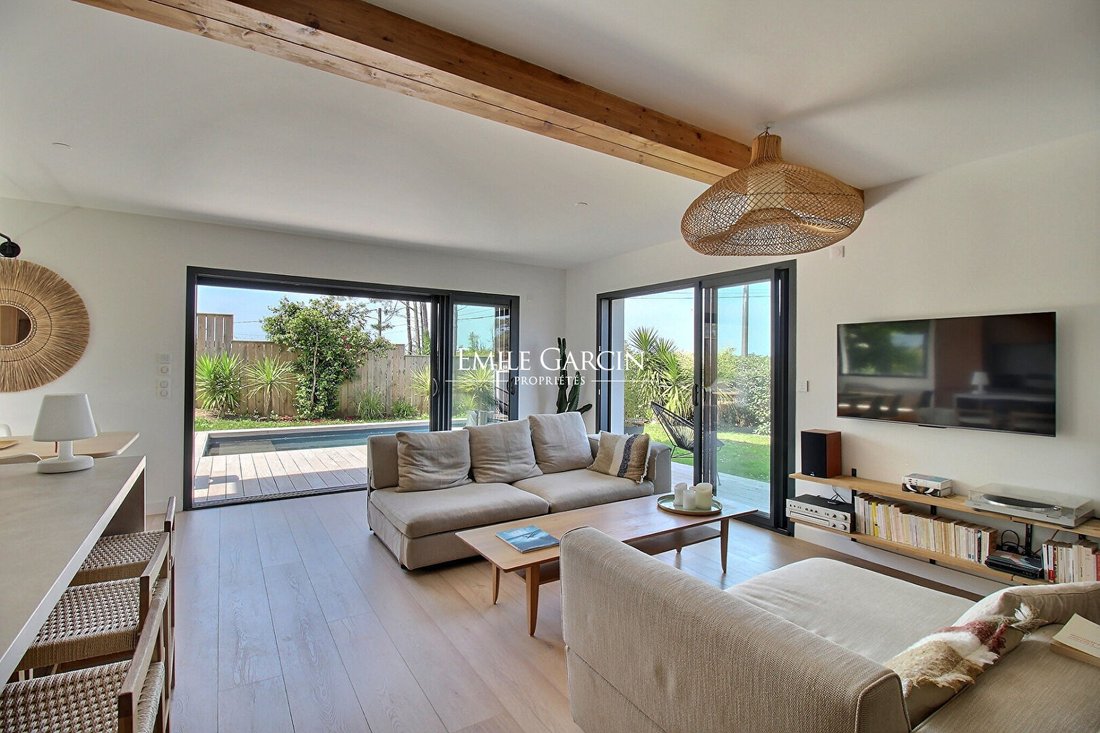 Villa in Centre Ville, Saint-Jean-de-Luz, France 5 - 17723229