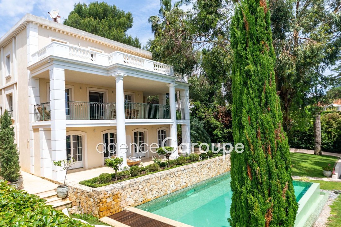 Villa in Antibes, Provence-Alpes-Côte d'Azur, France 2 - 17762207