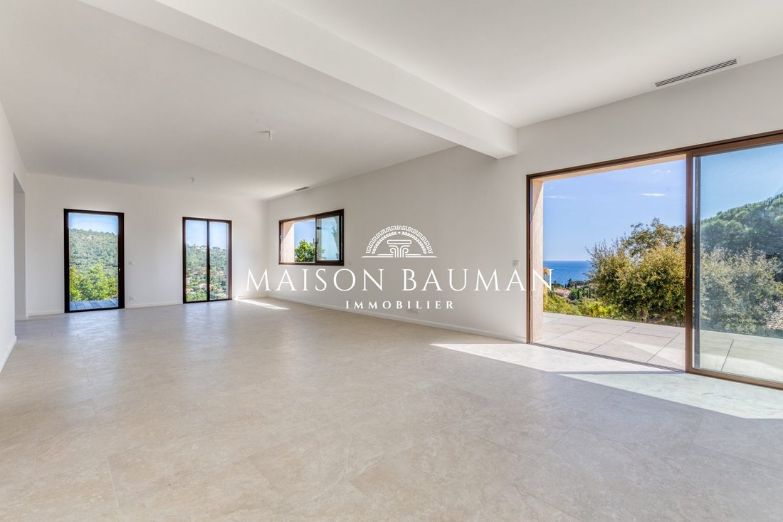 Villa in Les Issambres, Roquebrune-sur-Argens, France 3 - 17756103