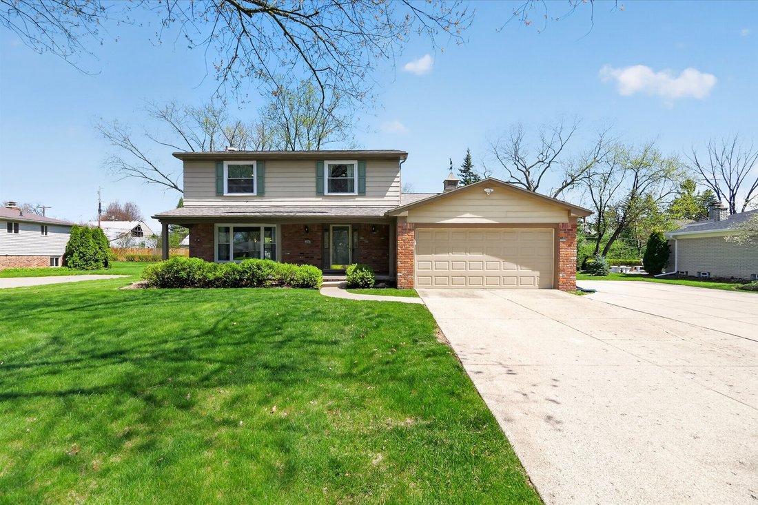 House in Troy, Michigan, United States 1 - 17728633