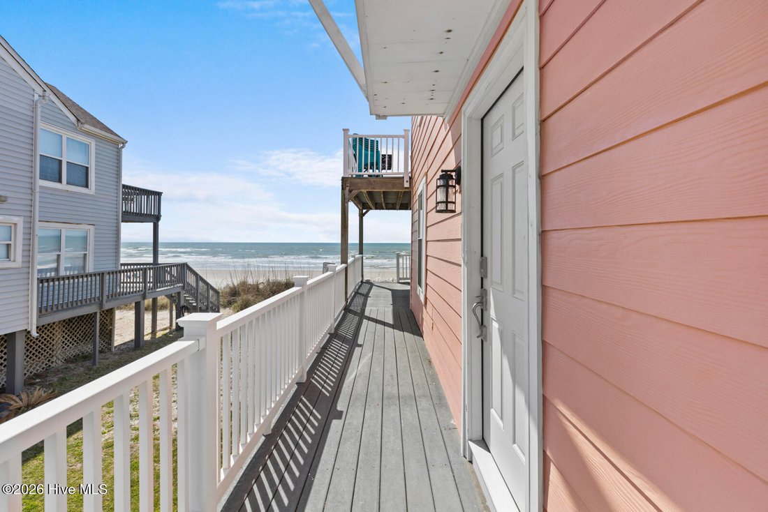 Townhouse in North Topsail Beach, North Carolina, United States 3 - 17759257