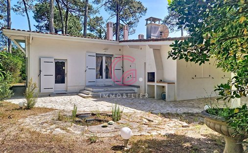 House in Biscarrosse, Nouvelle-Aquitaine, France 1