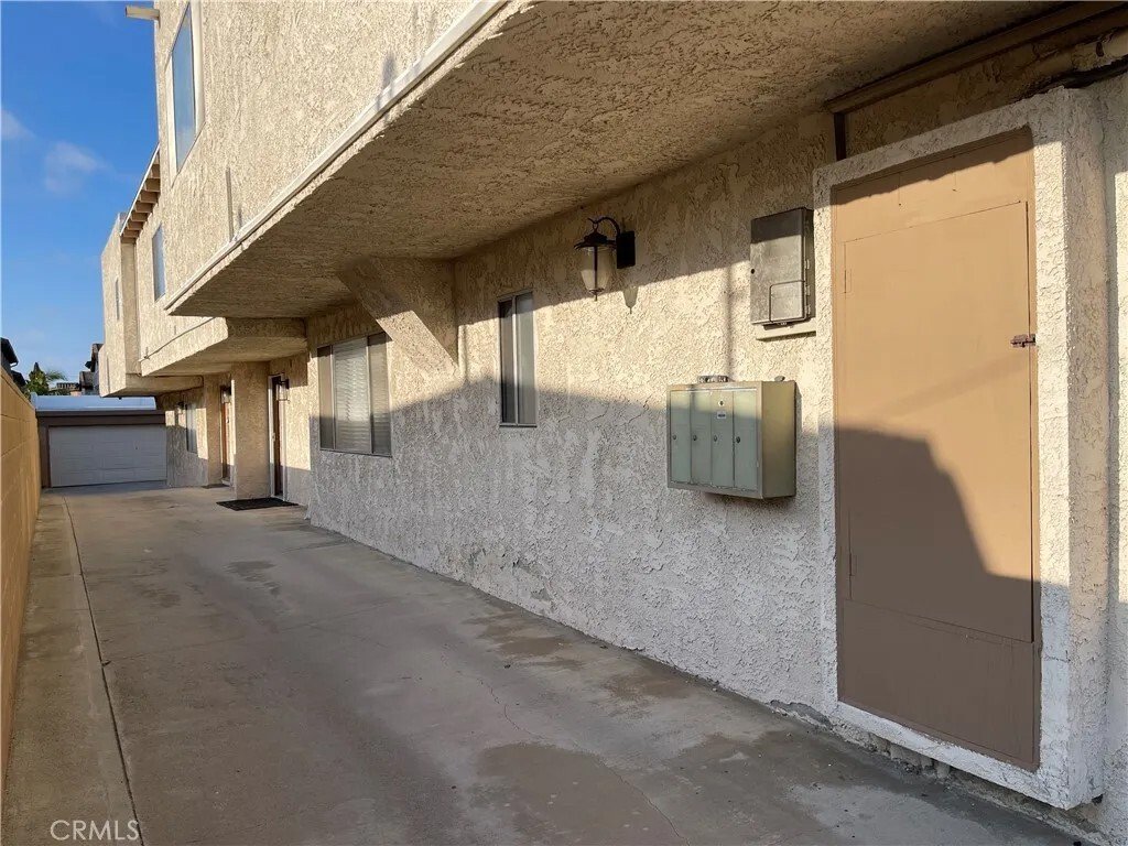 Torrance, California, United States 3 - 17759097