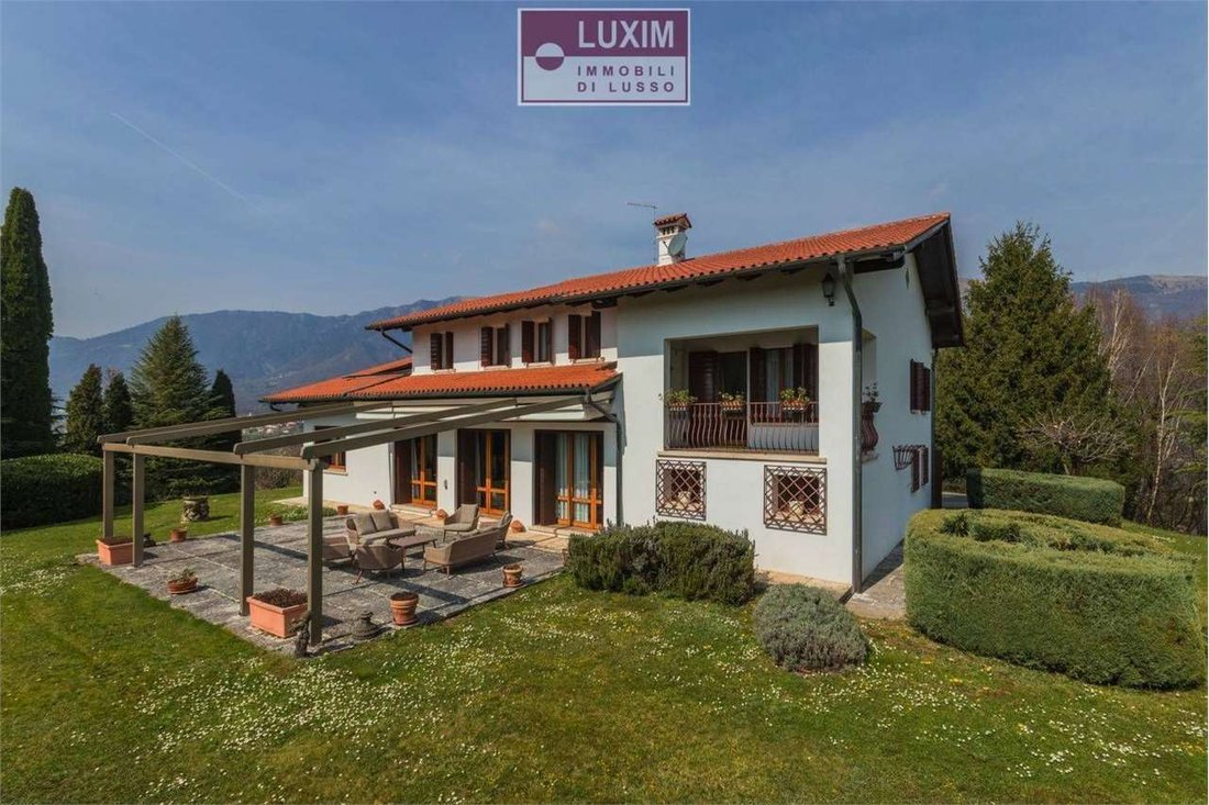 Villa in Crespano del Grappa, Veneto, Italy 3 - 17758259