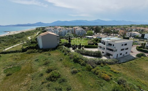 House in Saint-Cyprien, Occitania, France 1