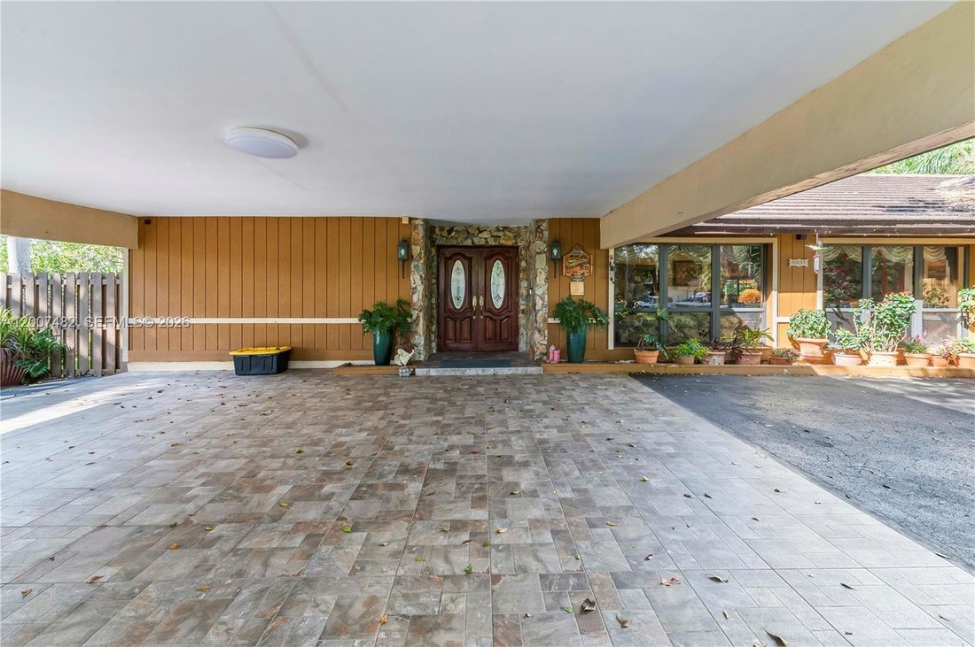 House in Davie, Florida, United States 3 - 17758375