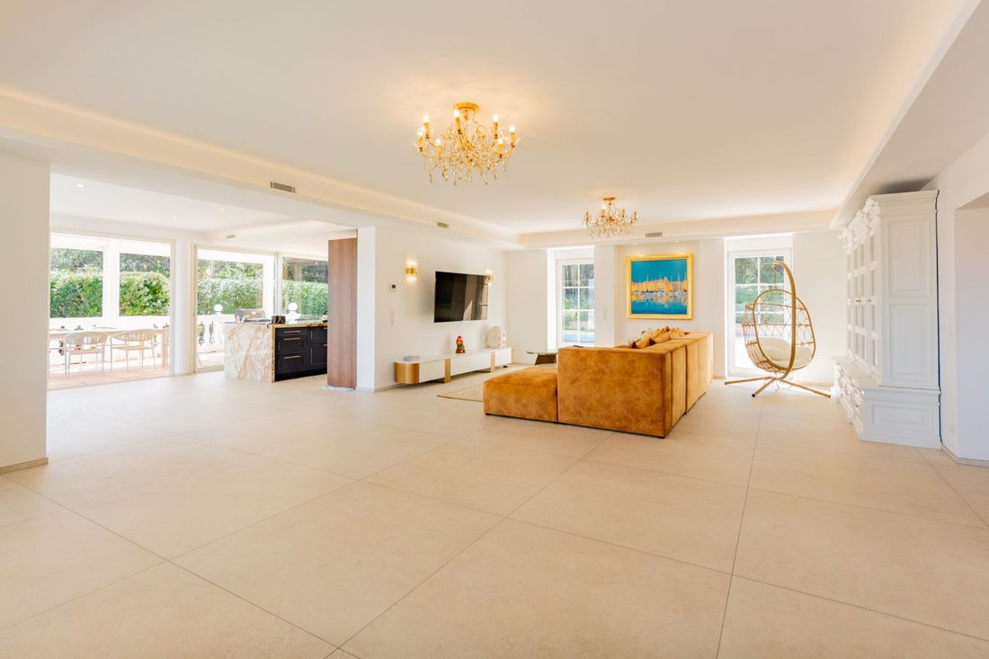Villa in Ville-Les Saquedes-Le Bouillonnet, Sainte-Maxime, France 5 - 17531747