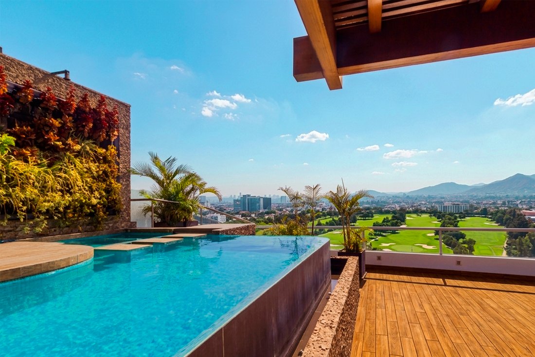 Apartment in Santiago de Surco, Metropolitan Municipality of Lima, Peru 1 - 17762803