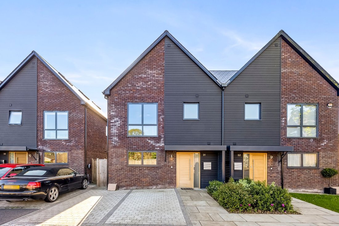 House in Henfield, England 1 - 17756600
