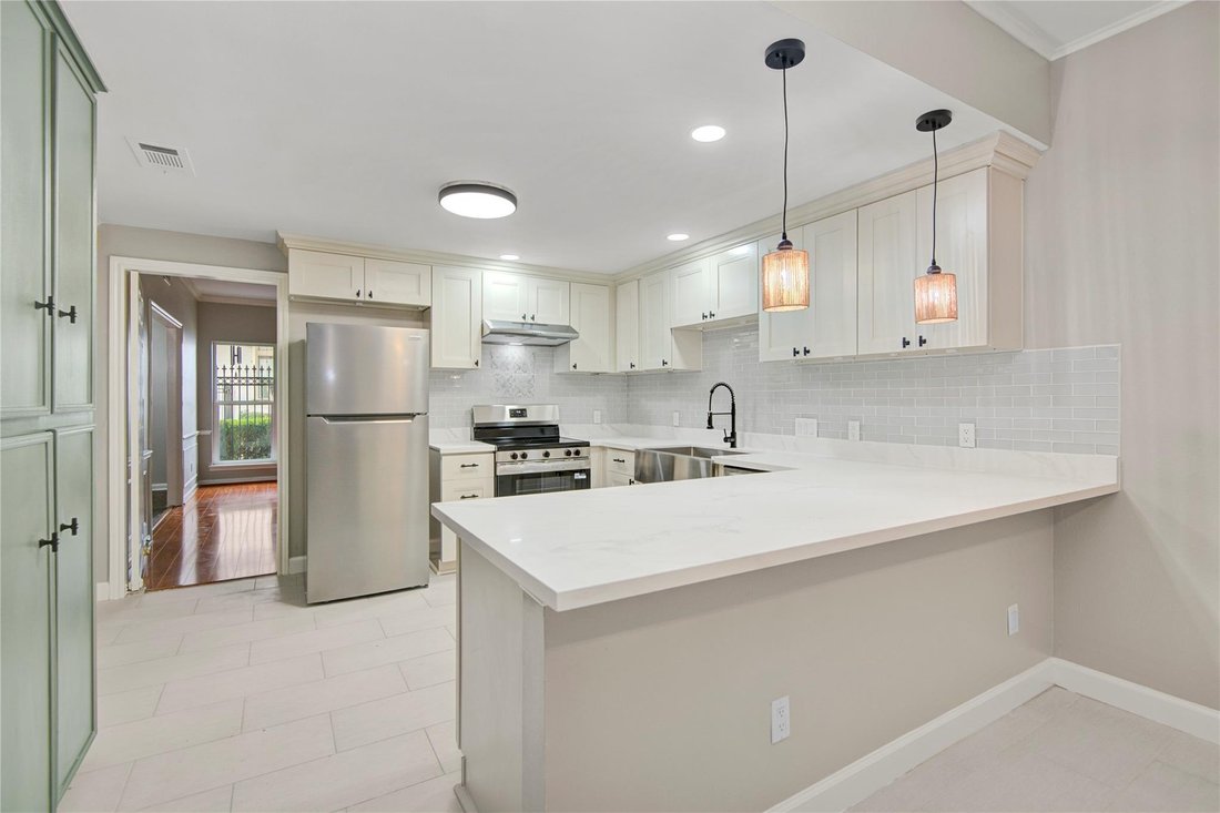Townhouse in Houston, Texas, United States 4 - 17759759